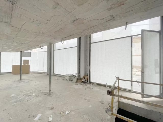 Commercieel te koop in Tavernes de la Valldigna - € 133.770 (Ref: 7837485)