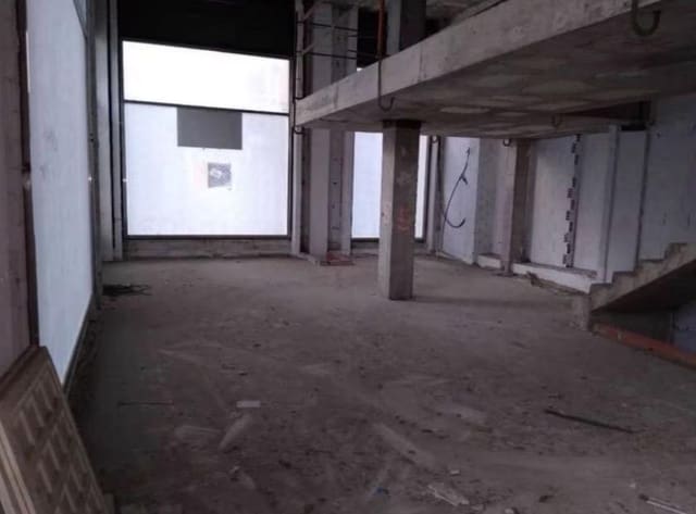 Commercieel te koop in Tavernes de la Valldigna - € 133.770 (Ref: 7837485)