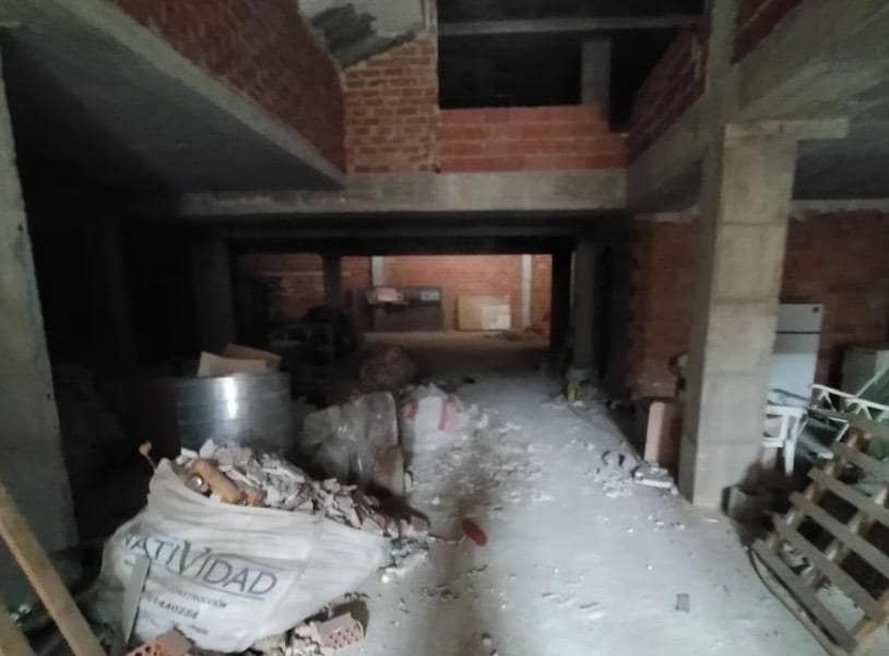 Kaupallinen myytävänä paikassa Gandia - 228 000 € (Ref: 8197663)