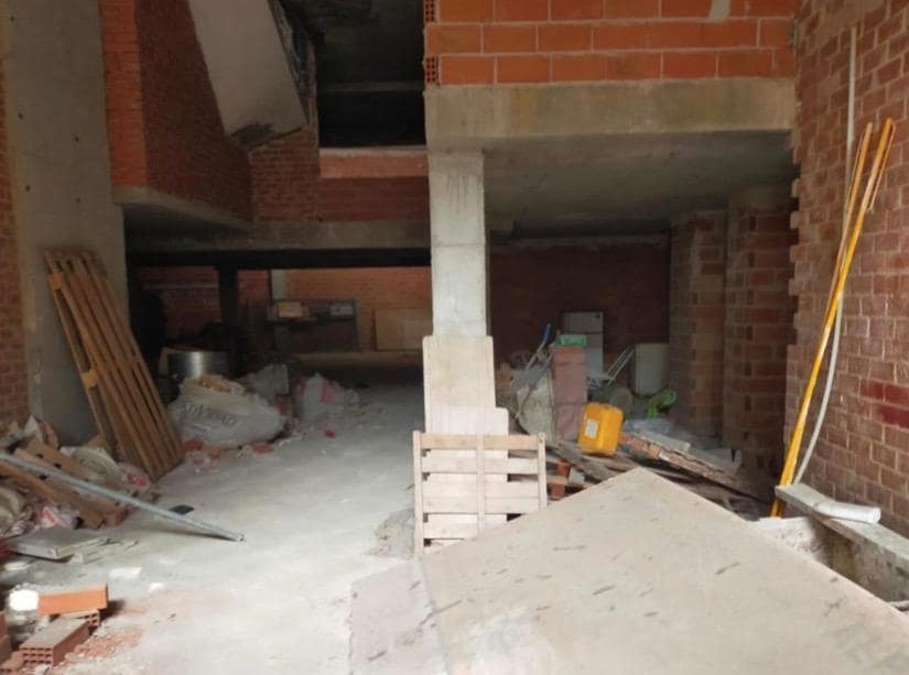 Kaupallinen myytävänä paikassa Gandia - 228 000 € (Ref: 8197663)