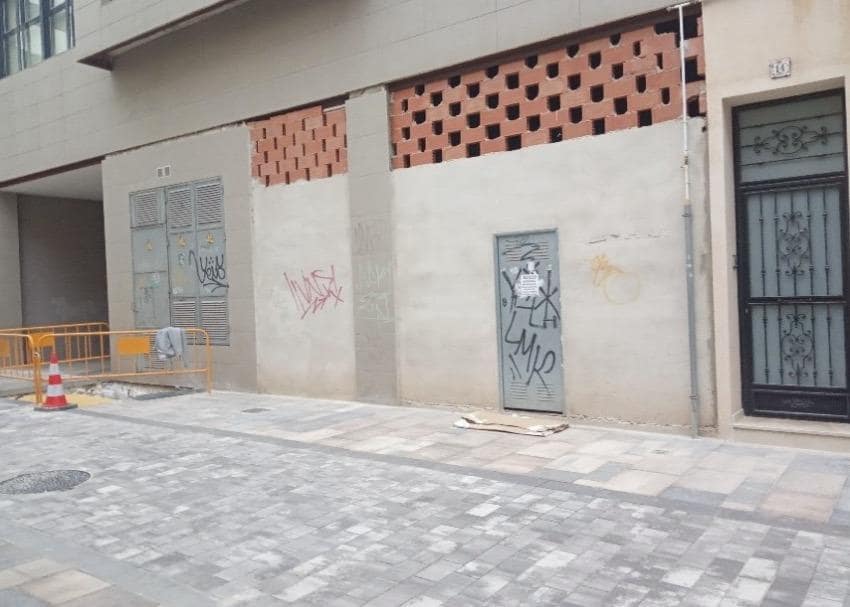 Kaupallinen myytävänä paikassa Gandia - 228 000 € (Ref: 8197663)