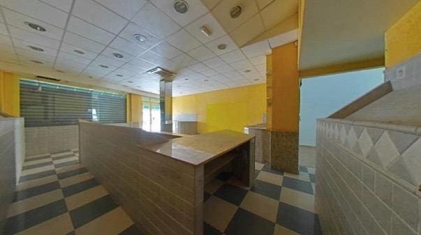 Erhverv til salg i Gandia - € 49.500 (Ref: 8421497)