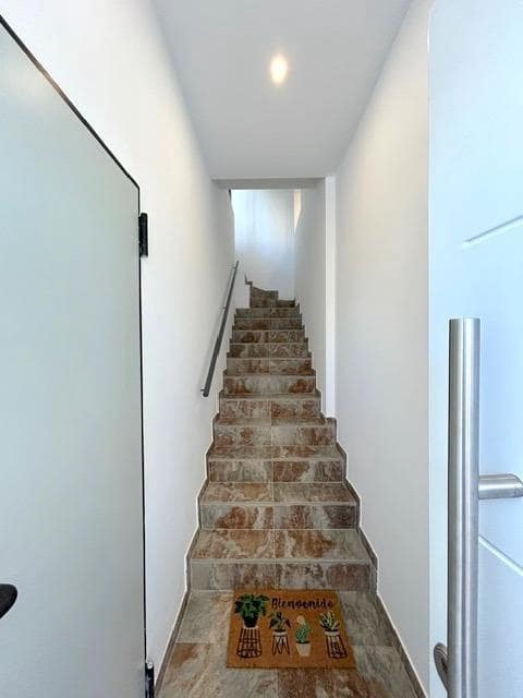 2 soveværelse Villa til salg i Piles med swimmingpool garage - € 219.000 (Ref: 8435100)