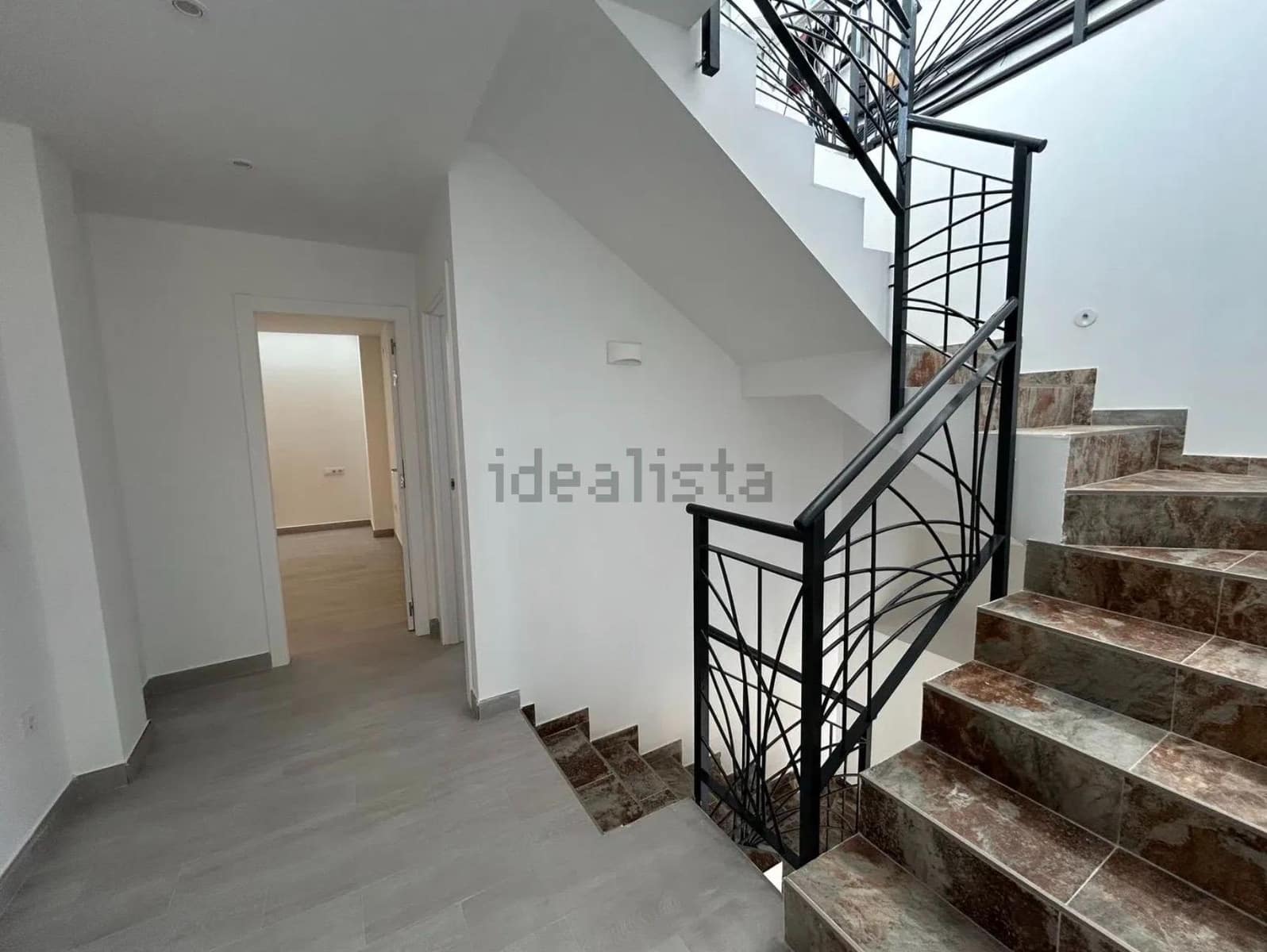 2 soveværelse Villa til salg i Piles med swimmingpool garage - € 219.000 (Ref: 8435100)