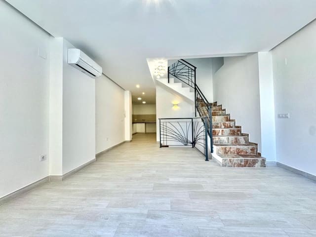 Chalet de 2 habitaciones en Piles en venta con piscina garaje - 219.000 € (Ref: 8435100)