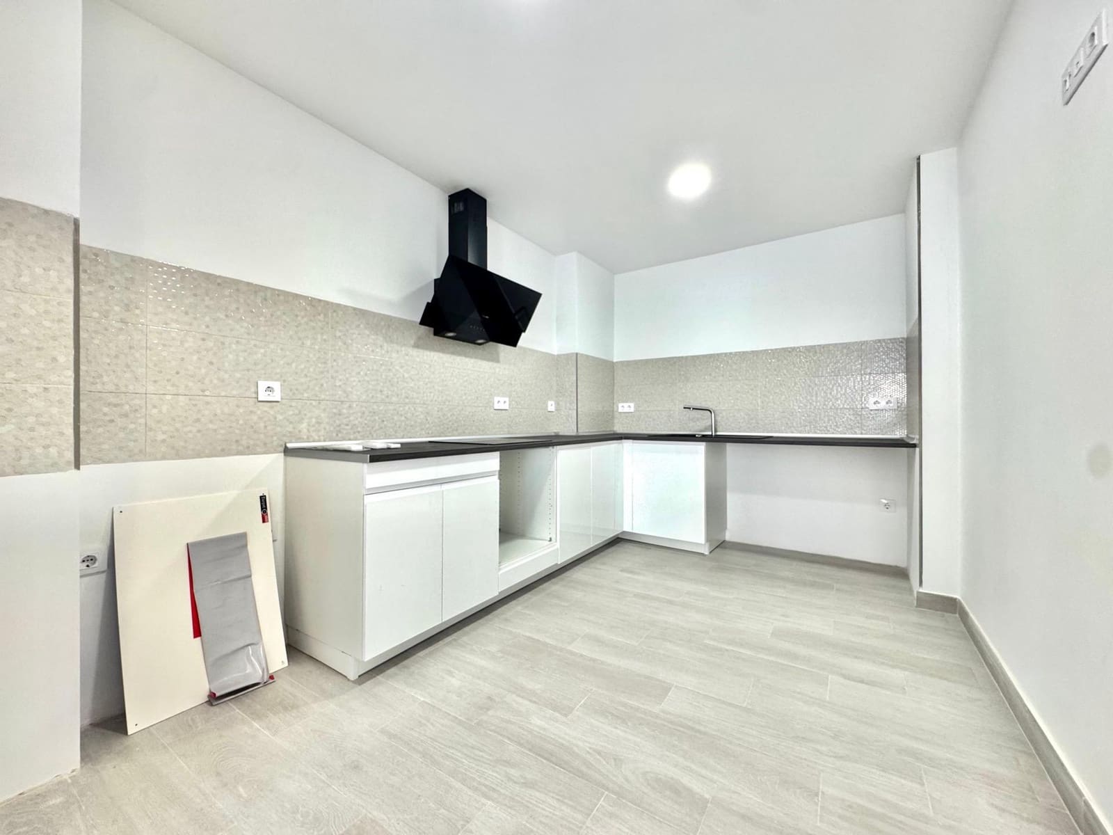 2 soveværelse Villa til salg i Piles med swimmingpool garage - € 219.000 (Ref: 8435100)