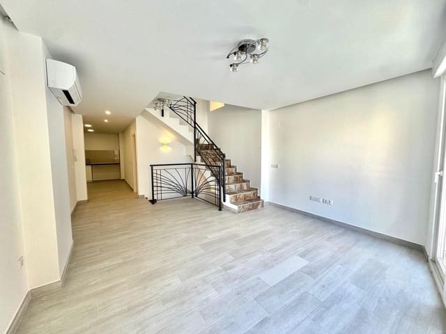 Chalet de 2 habitaciones en Piles en venta con piscina garaje - 219.000 € (Ref: 8435100)