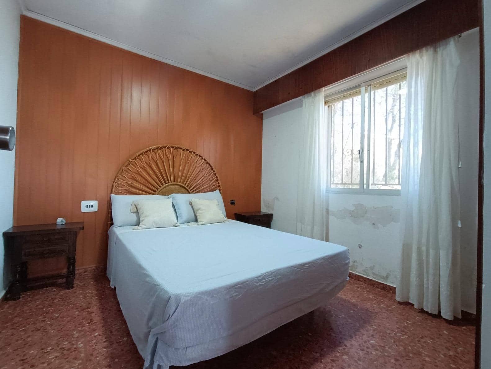 4 soveværelse Villa til salg i Almiserat / Almisera med garage - € 149.000 (Ref: 8468130)