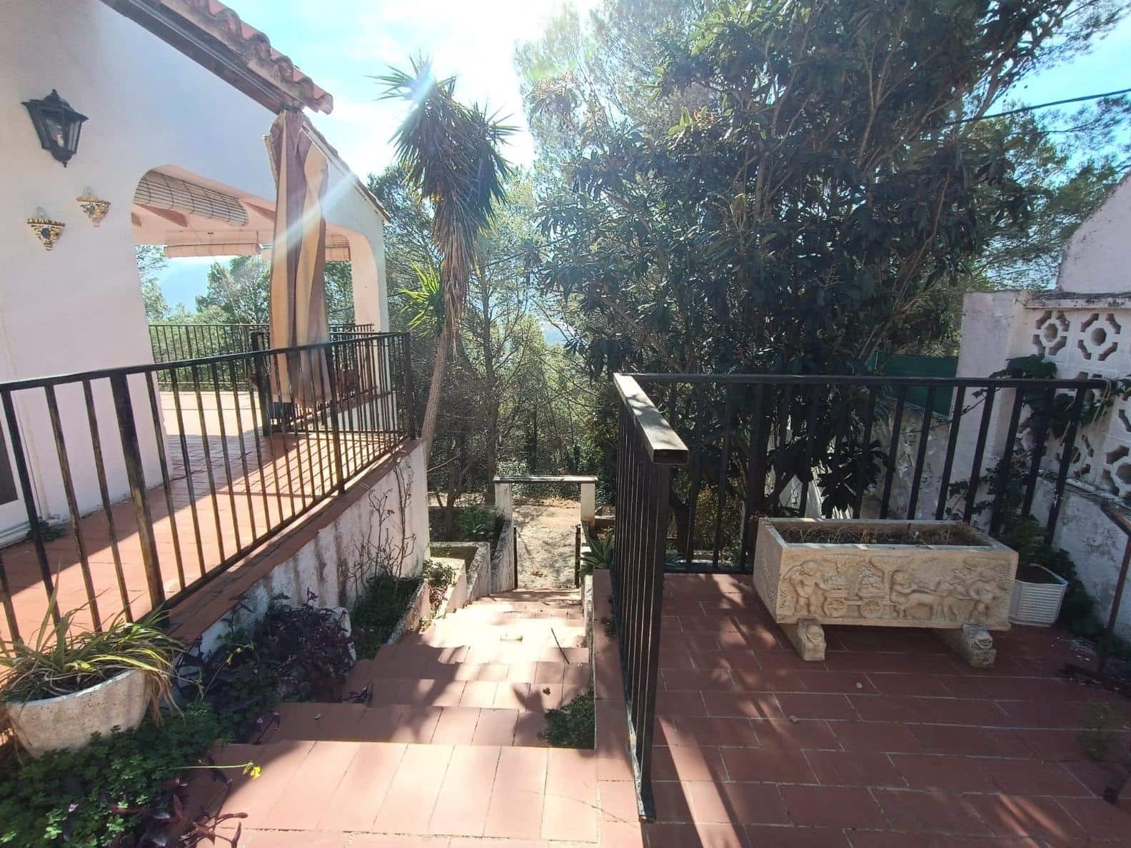 4 soveværelse Villa til salg i Almiserat / Almisera med garage - € 149.000 (Ref: 8468130)