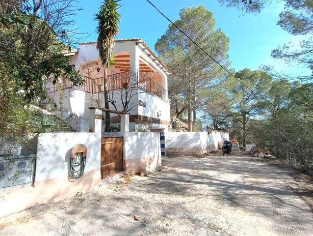 4 bedroom Villa for sale in Almiserat / Almiserà with garage - € 149,000 (Ref: 8468130)