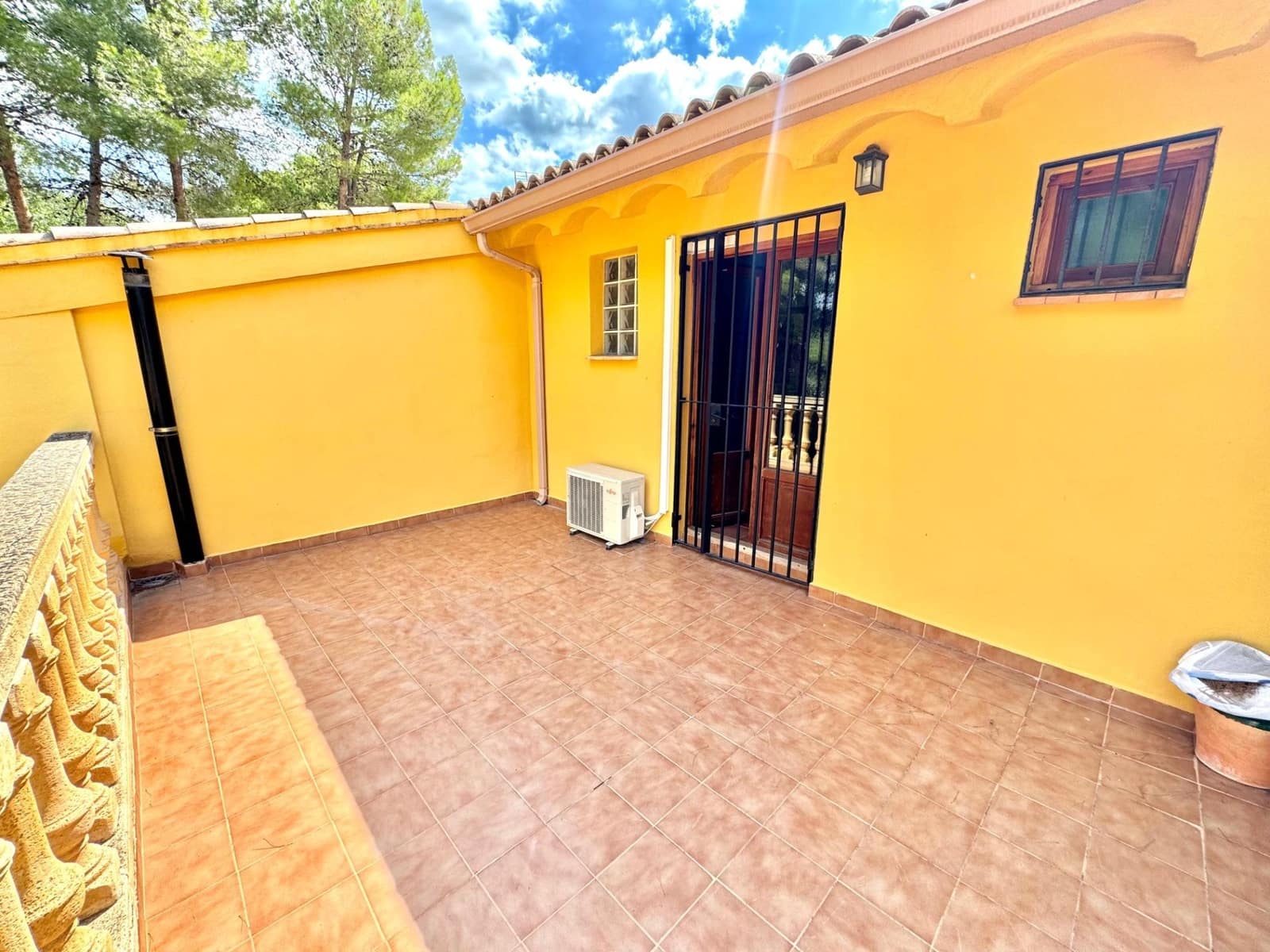 3 soveværelse Villa til salg i Salem med garage - € 144.000 (Ref: 8522876)