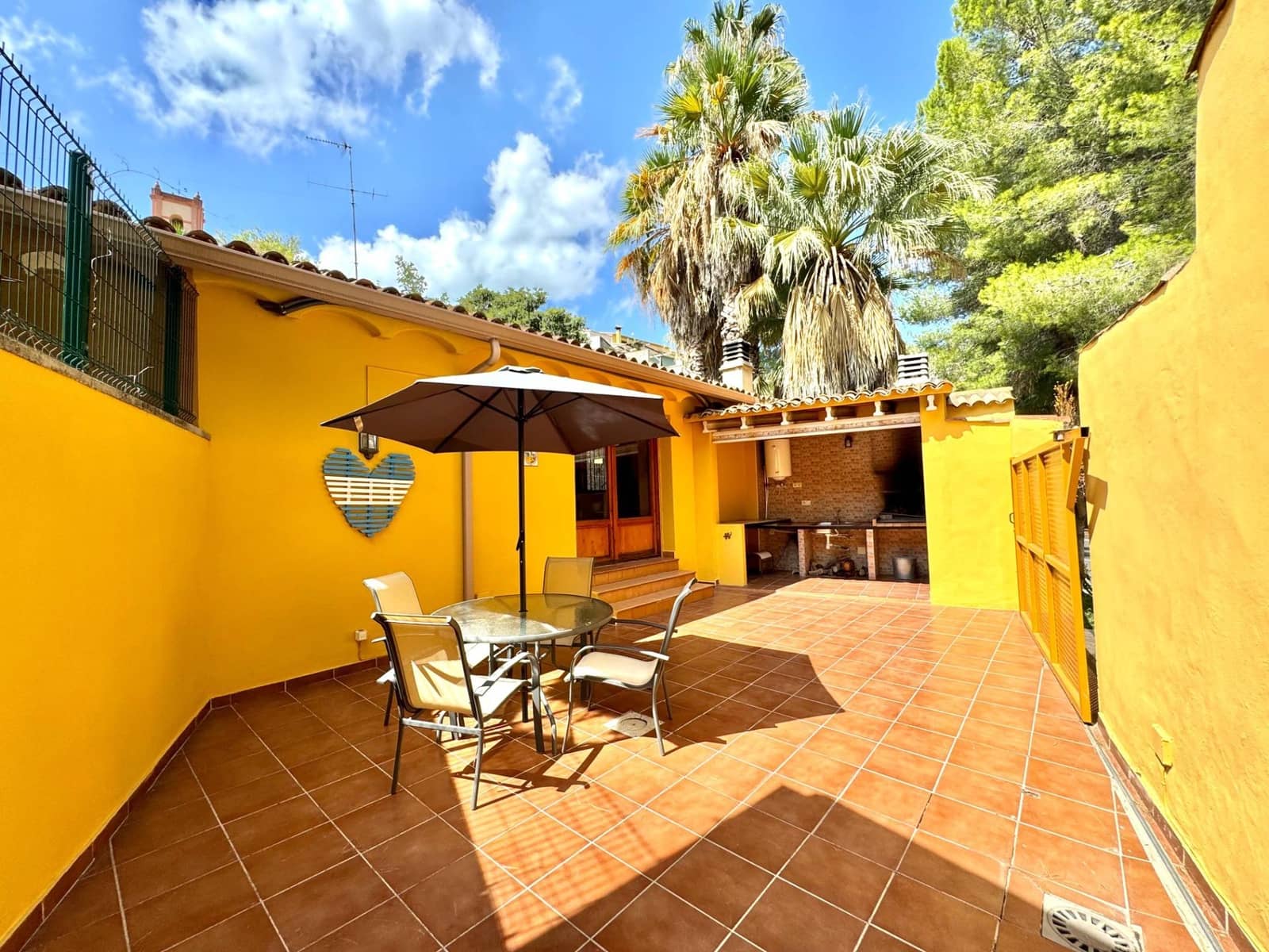 3 soveværelse Villa til salg i Salem med garage - € 144.000 (Ref: 8522876)