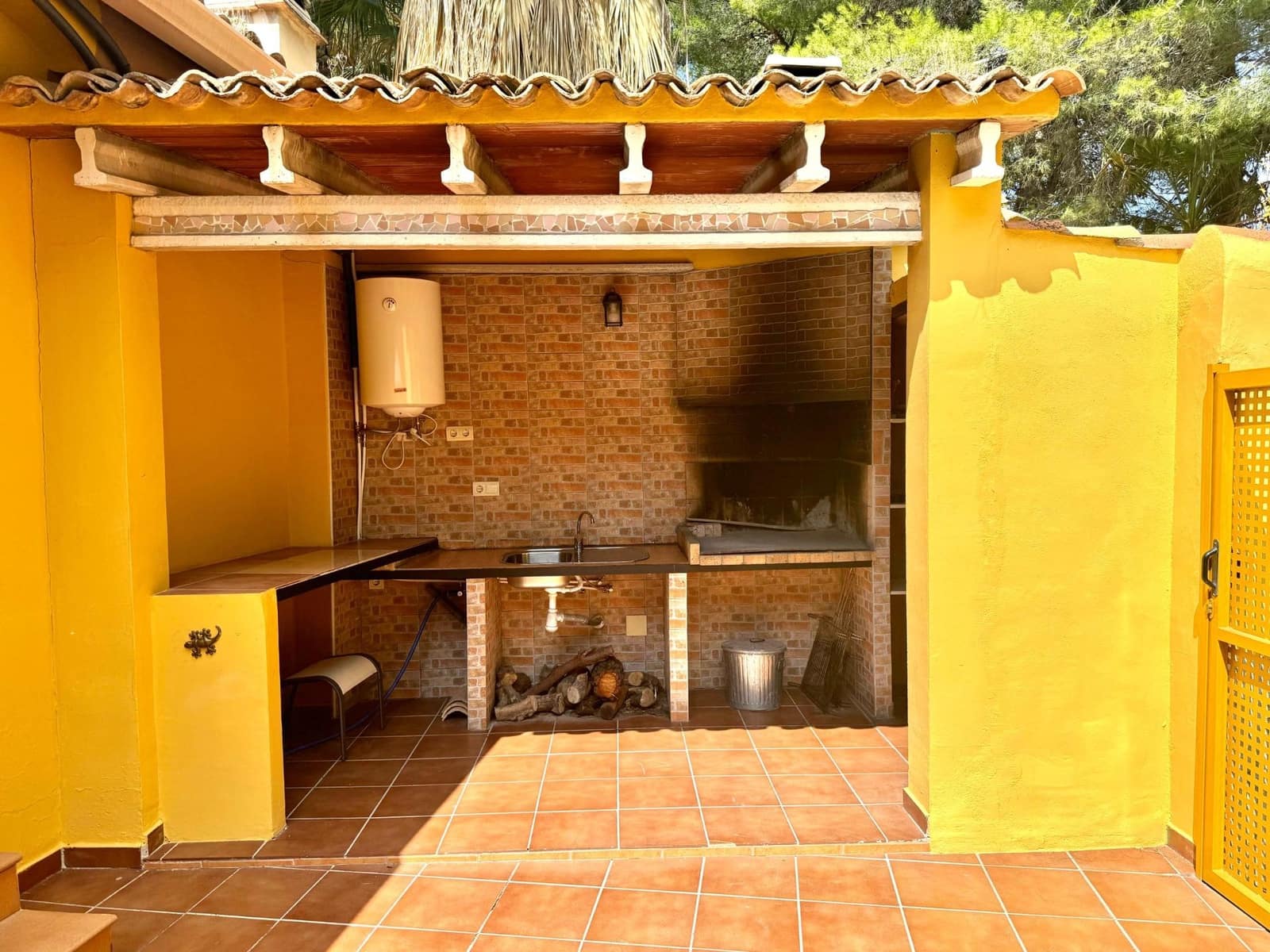 3 soveværelse Villa til salg i Salem med garage - € 144.000 (Ref: 8522876)