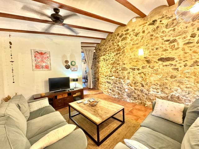 3 soveværelse Villa til salg i Salem med garage - € 144.000 (Ref: 8522876)