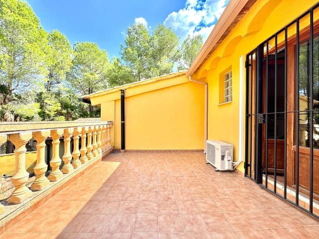 3 soveværelse Villa til salg i Salem med garage - € 144.000 (Ref: 8522876)