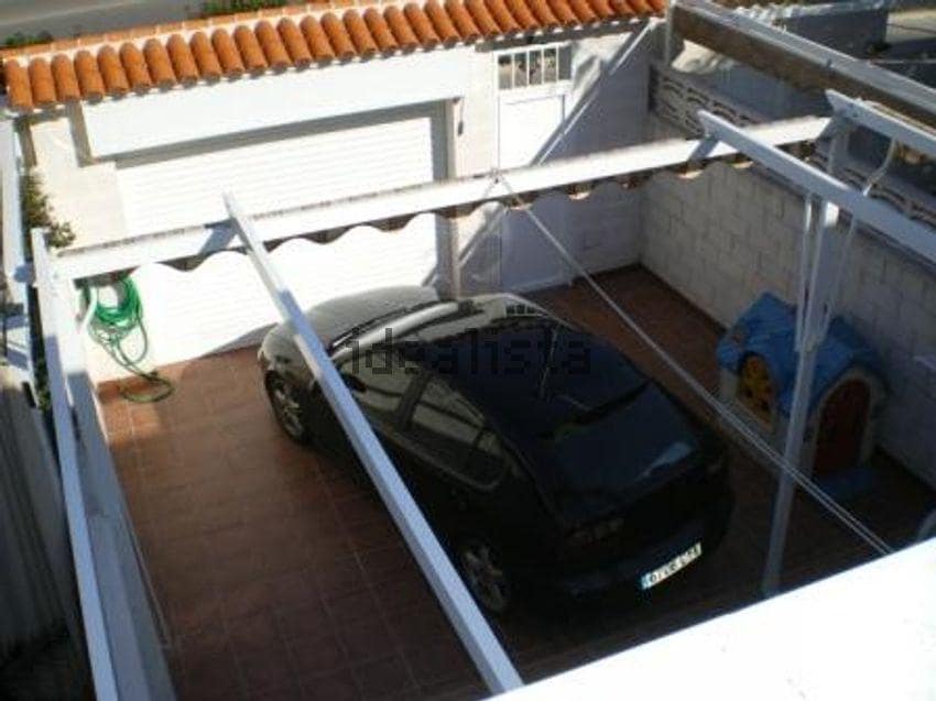 4 sypialnia Willa na sprzedaż w Gandia z garażem - 325 000 € (Ref: 8582625)