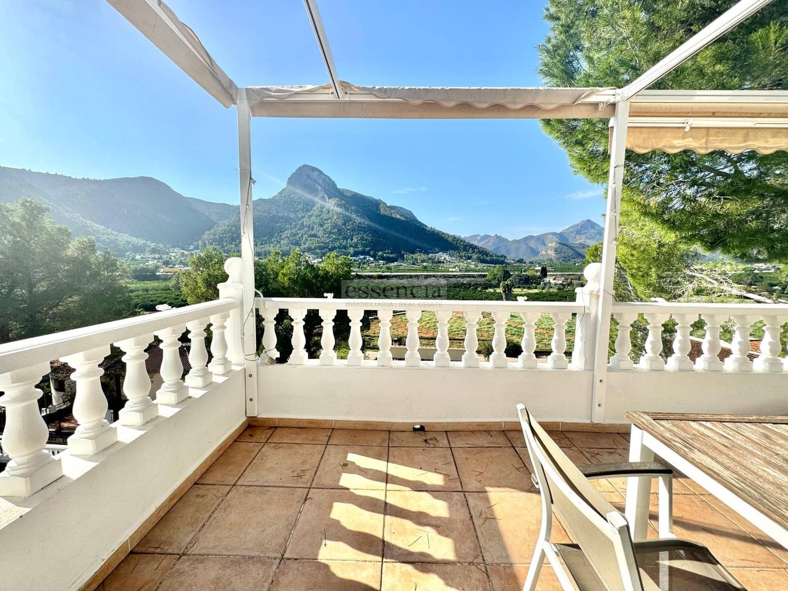 4 soverom Villa til salgs i Gandia med svømmebasseng garasje - € 359 000 (Ref: 8599483)