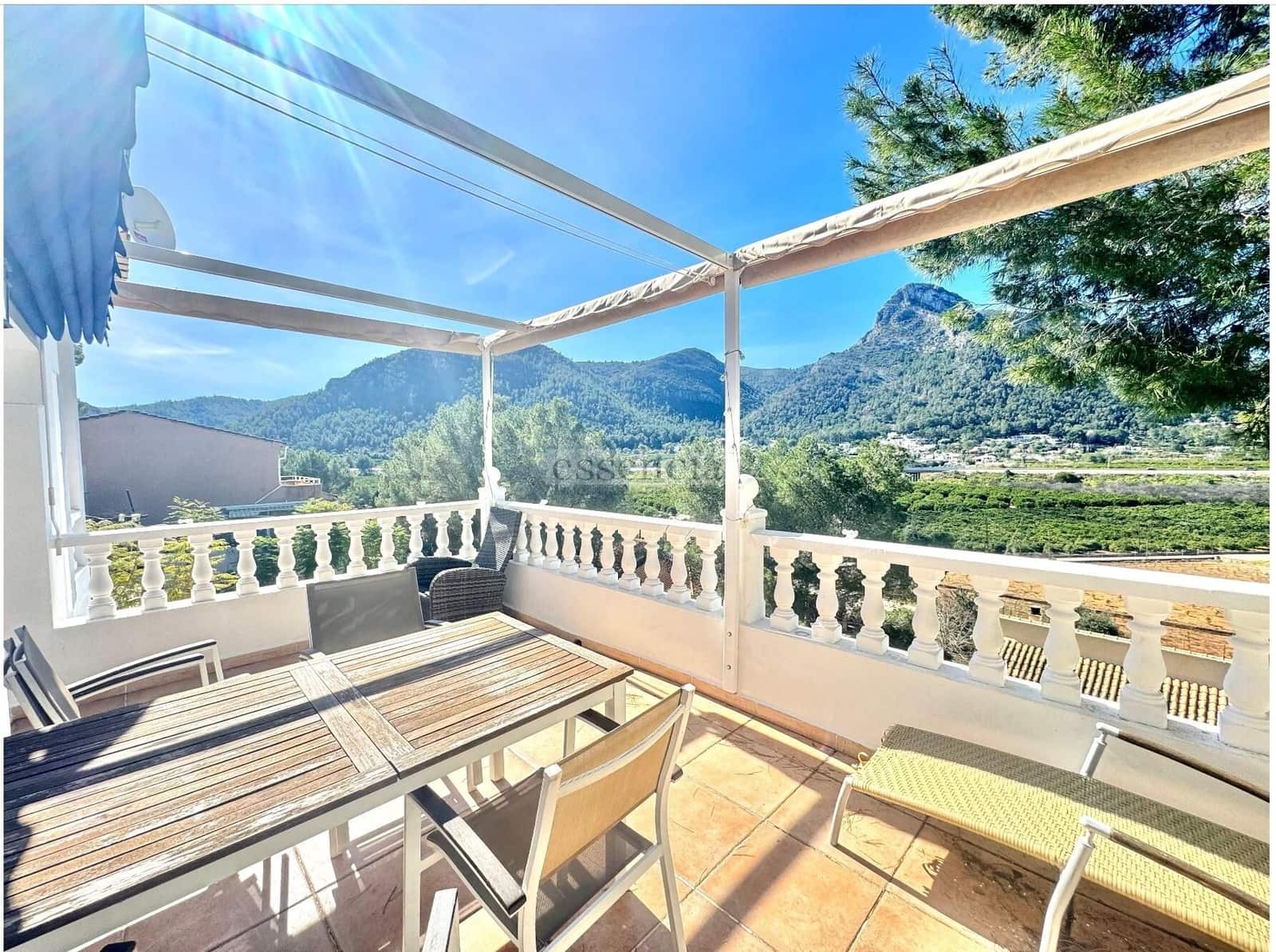 4 soverom Villa til salgs i Gandia med svømmebasseng garasje - € 359 000 (Ref: 8599483)