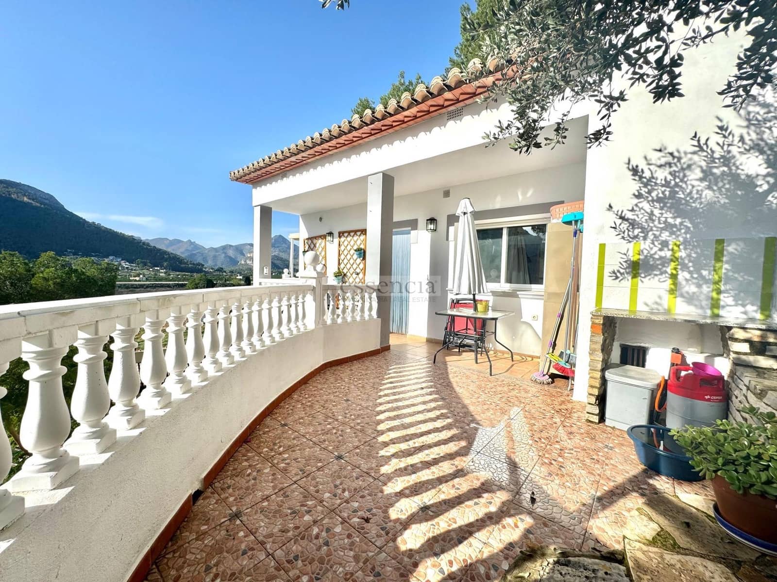 4 soverom Villa til salgs i Gandia med svømmebasseng garasje - € 359 000 (Ref: 8599483)