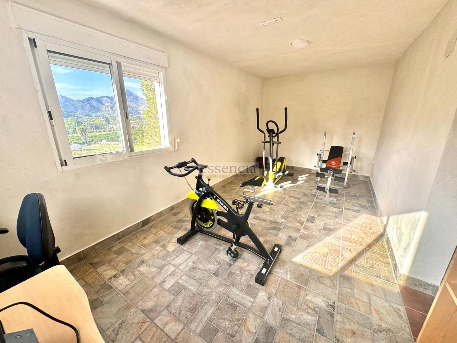 4 soverom Villa til salgs i Gandia med svømmebasseng garasje - € 359 000 (Ref: 8599483)