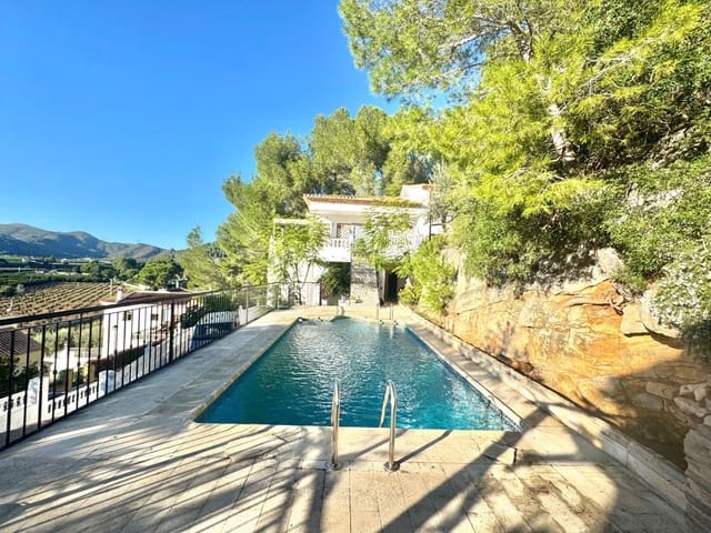 4 soverom Villa til salgs i Gandia med svømmebasseng garasje - € 359 000 (Ref: 8599483)