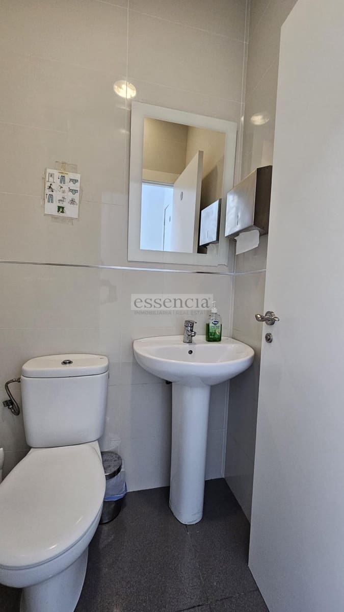 3 soveværelse Erhverv til leje i Palmera - € 1.200 (Ref: 8608667)