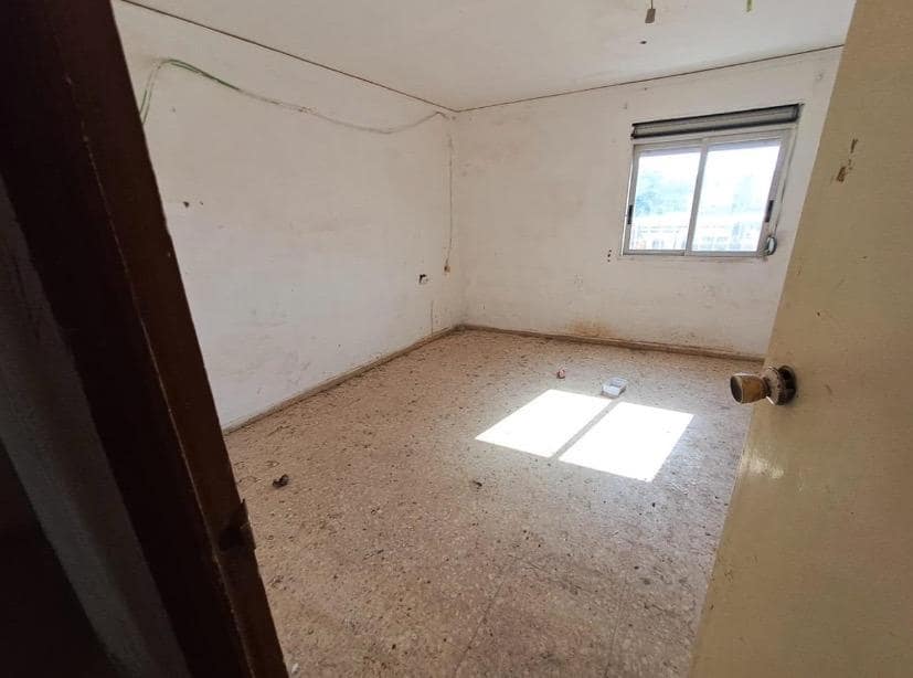 3 sypialnia Mieszkanie na sprzedaż w Gandia - 47 500 € (Ref: 8610826)