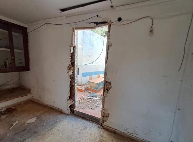 3 sypialnia Mieszkanie na sprzedaż w Gandia - 47 500 € (Ref: 8610826)