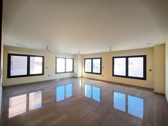 4 chambre Appartement à vendre à Gandia - 410 000 € (Ref: 8634527)