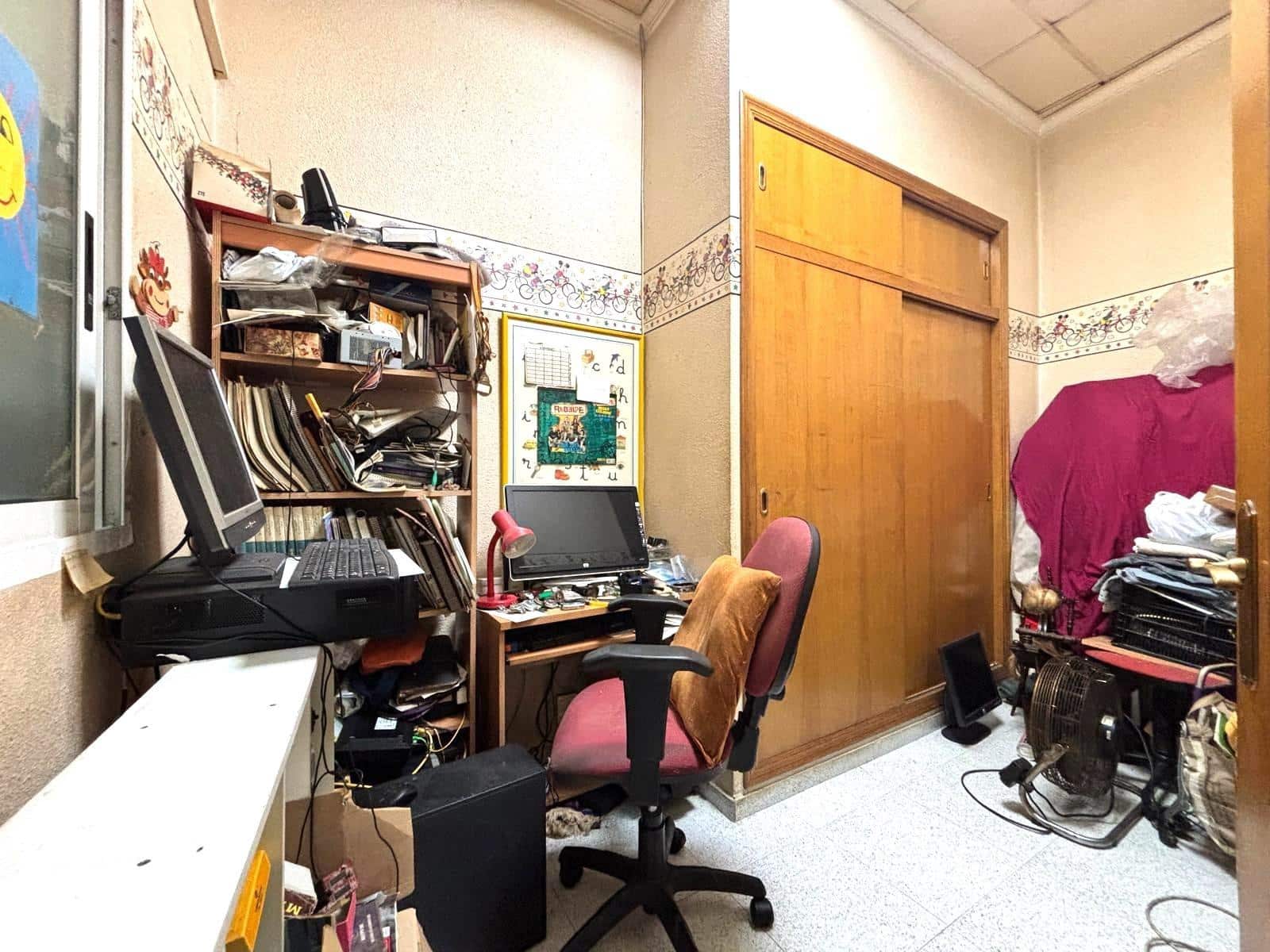 Commercial for sale in Gandia - € 155,000 (Ref: 8675863)