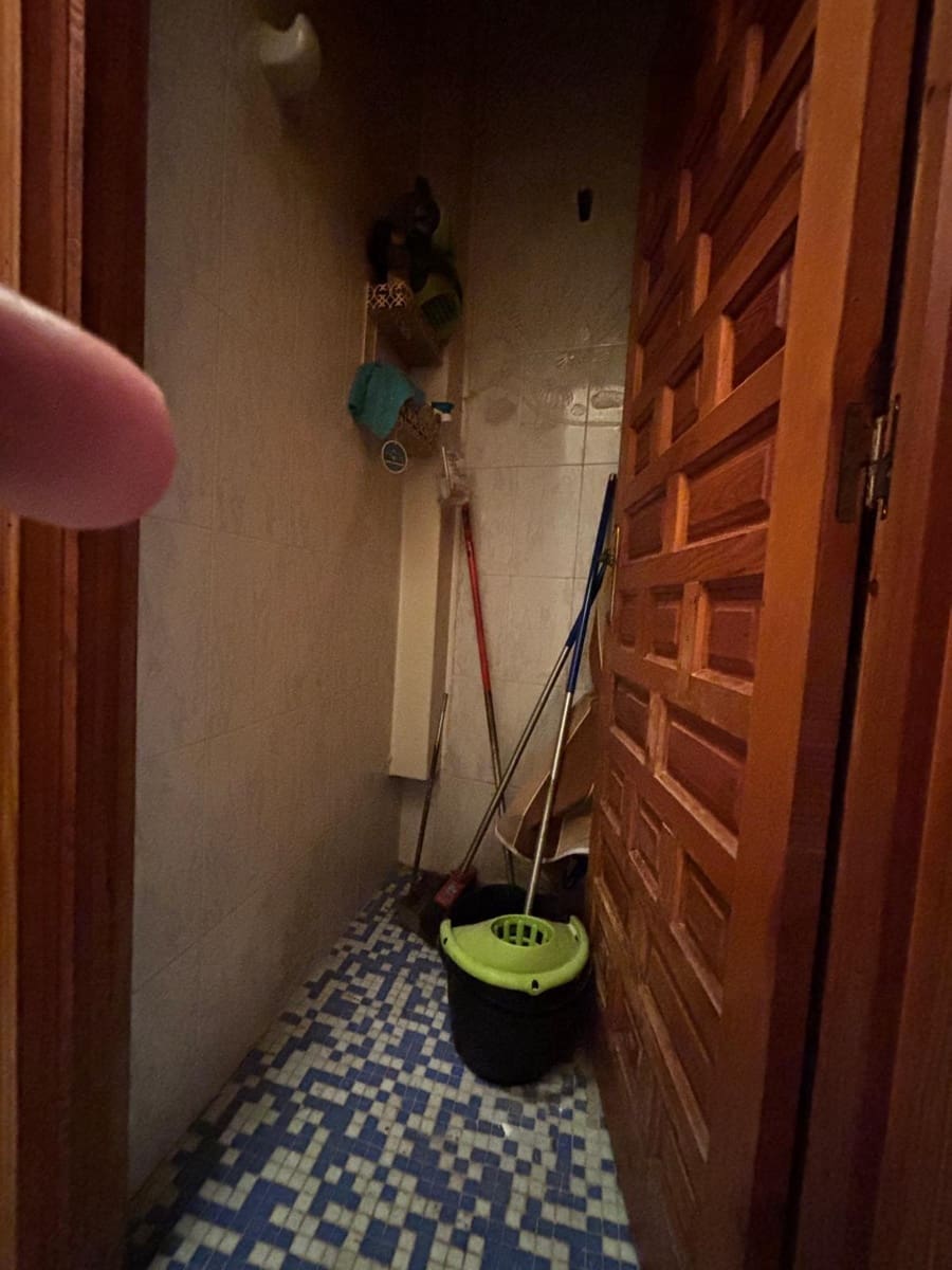 Commercial for sale in Gandia - € 155,000 (Ref: 8675863)