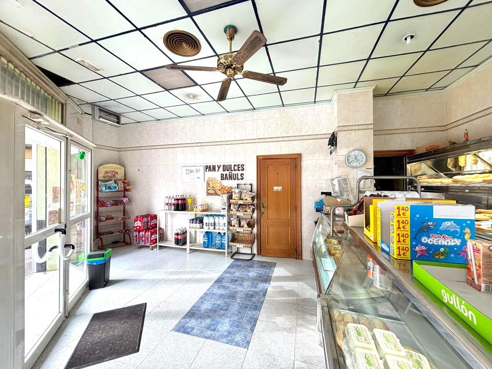 Commercial for sale in Gandia - € 155,000 (Ref: 8675863)