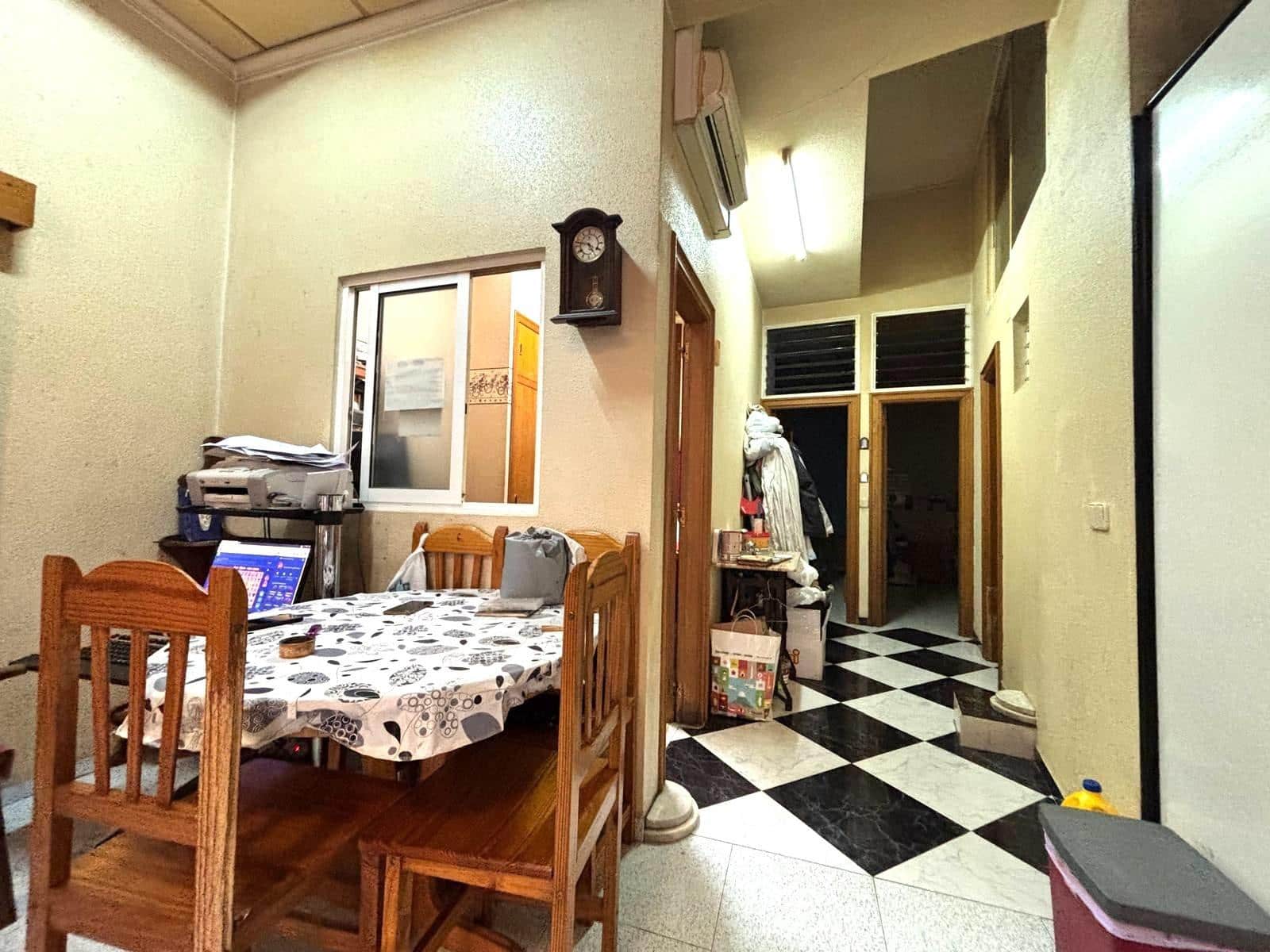 Commercial for sale in Gandia - € 155,000 (Ref: 8675863)