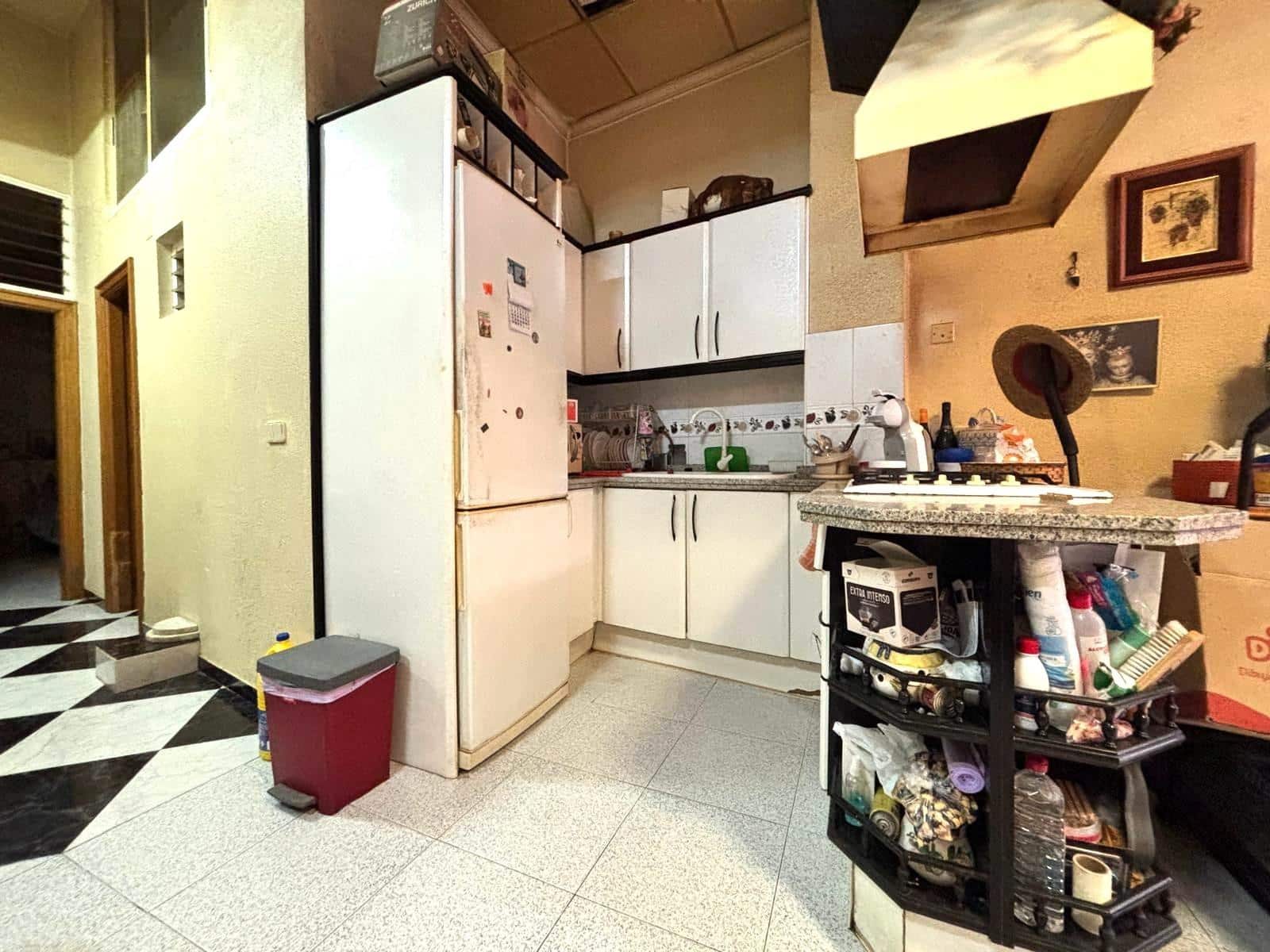 Commercial for sale in Gandia - € 155,000 (Ref: 8675863)