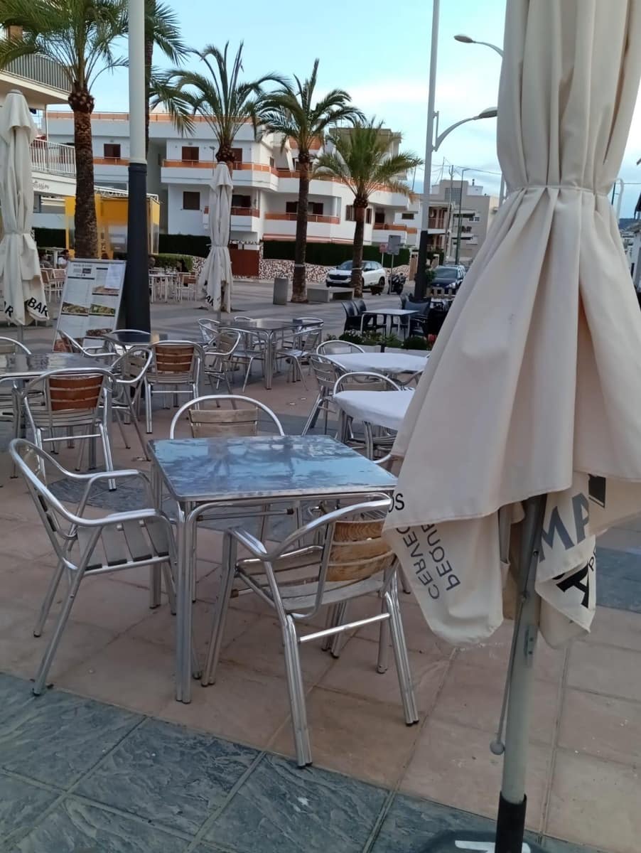 3 soveværelse Restaurant/Bar til salg i Oliva - € 499.000 (Ref: 8712846)