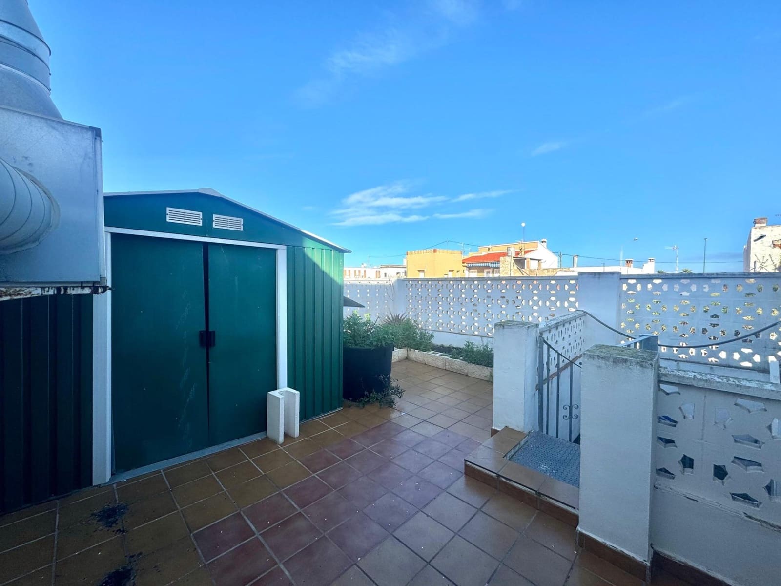 2 soveværelse Erhverv til salg i Oliva - € 499.000 (Ref: 8712847)