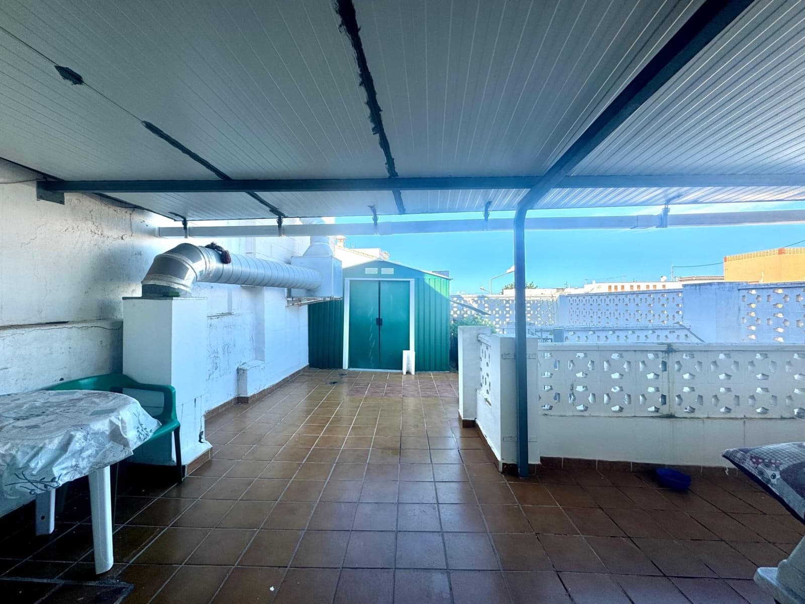 2 soveværelse Erhverv til salg i Oliva - € 499.000 (Ref: 8712847)