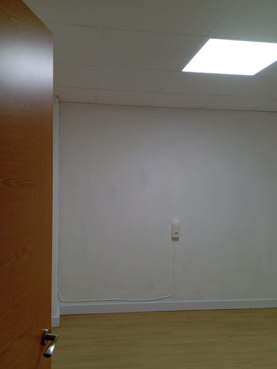 2 soveværelse Erhverv til salg i Oliva - € 499.000 (Ref: 8712847)