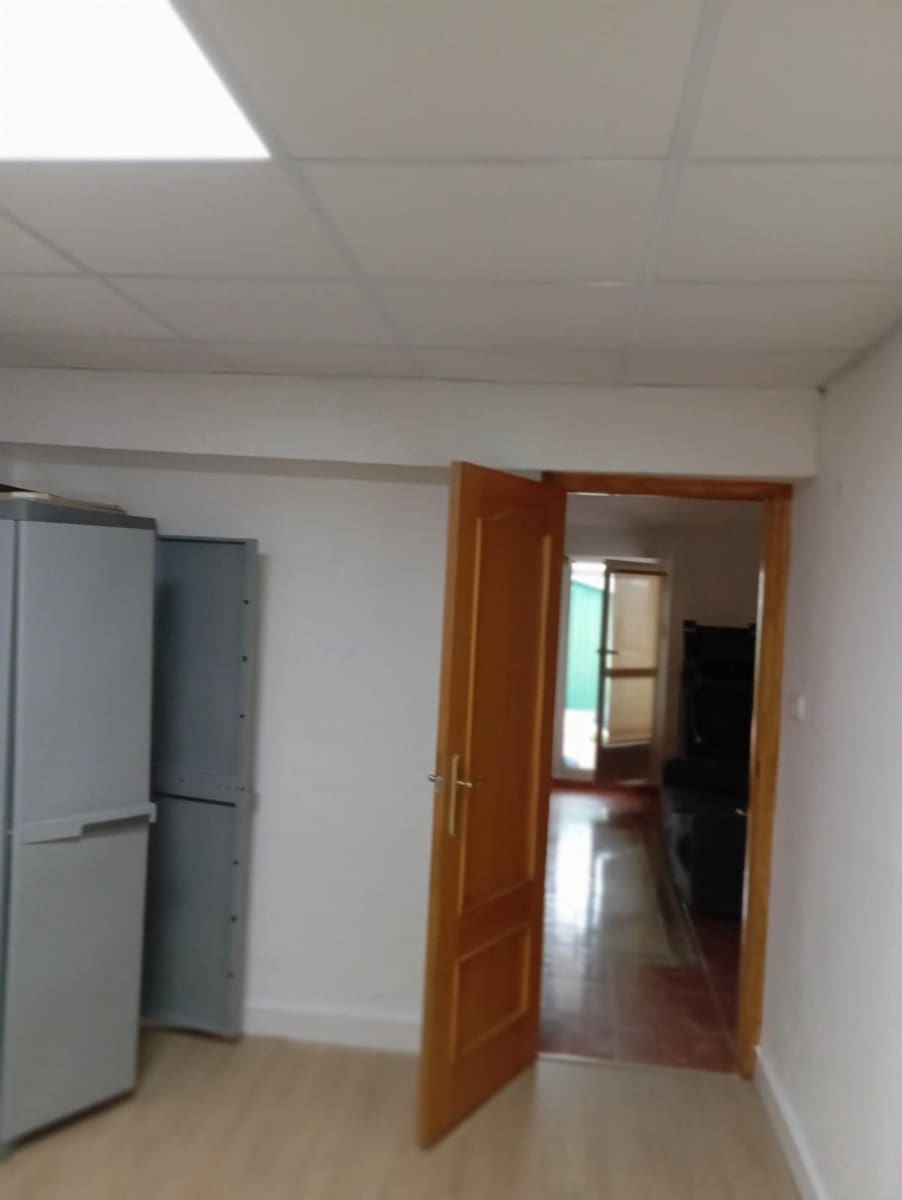 2 soveværelse Erhverv til salg i Oliva - € 499.000 (Ref: 8712847)