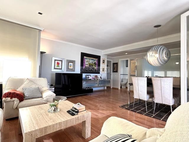 3 makuuhuone Huoneisto myytävänä paikassa Gandia mukana 
autotalli - 350 000 € (Ref: 8743622)