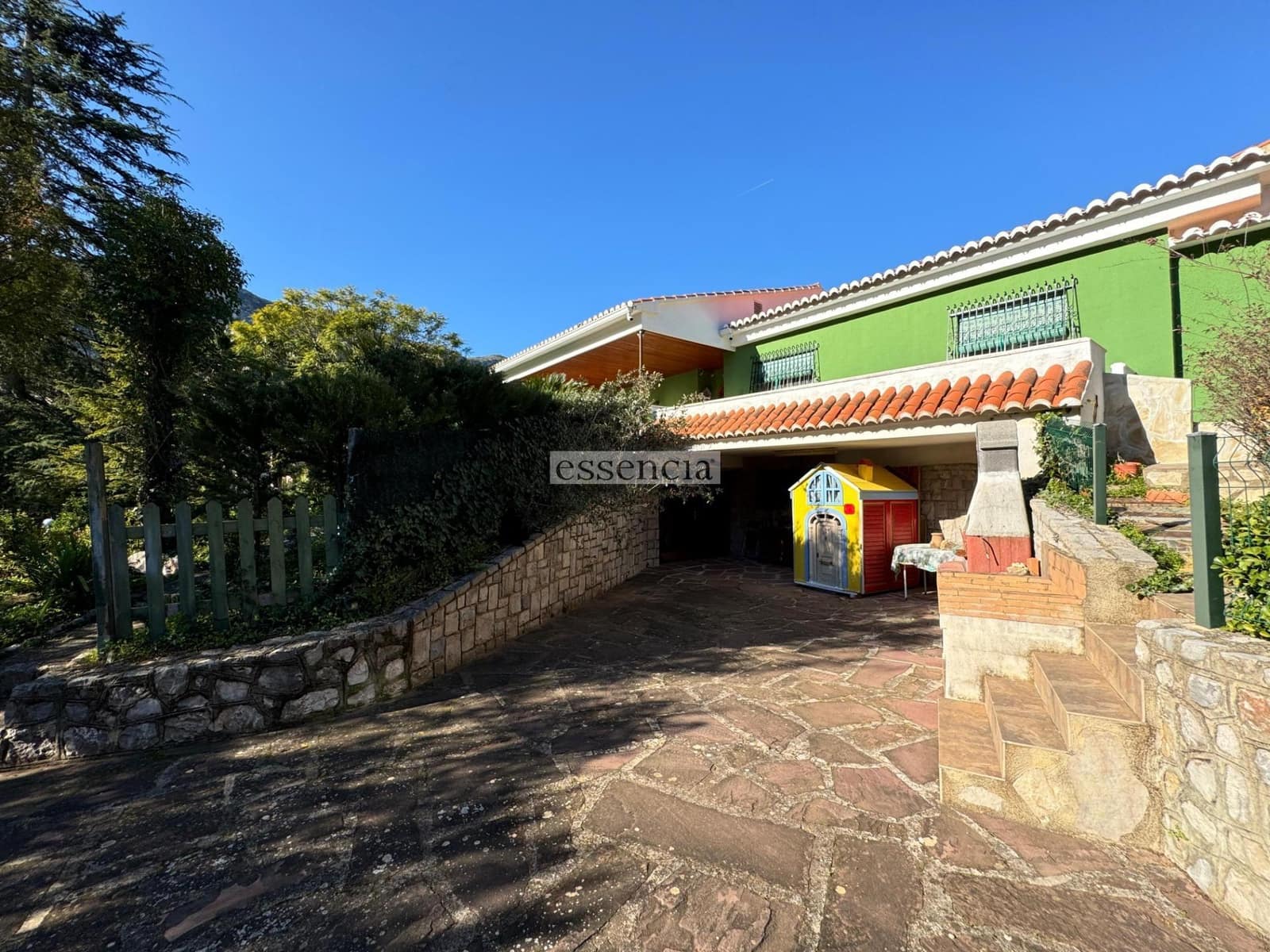 7 soveværelse Villa til salg i La Drova med swimmingpool garage - € 569.000 (Ref: 8743623)