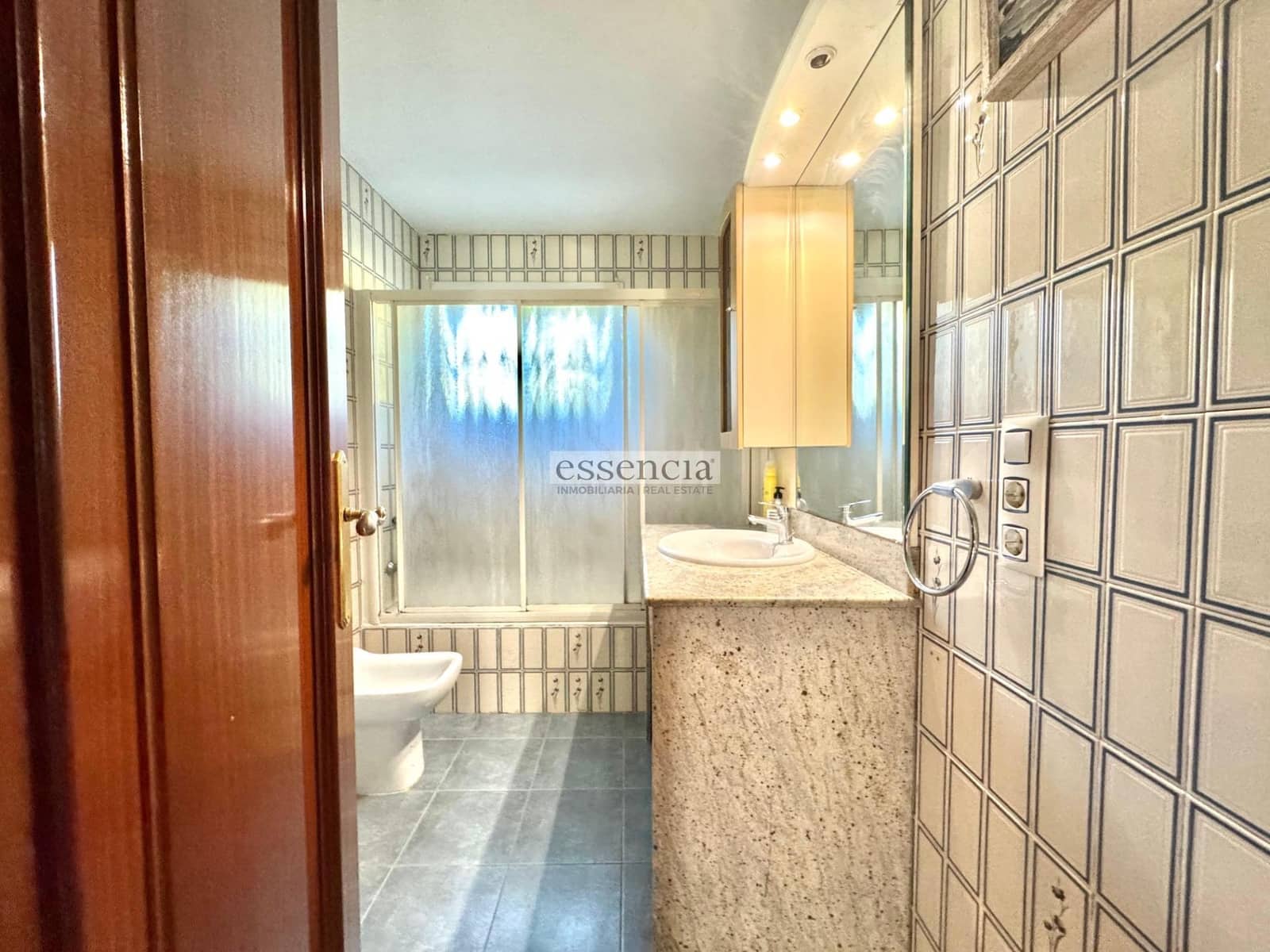 7 soveværelse Villa til salg i La Drova med swimmingpool garage - € 569.000 (Ref: 8743623)