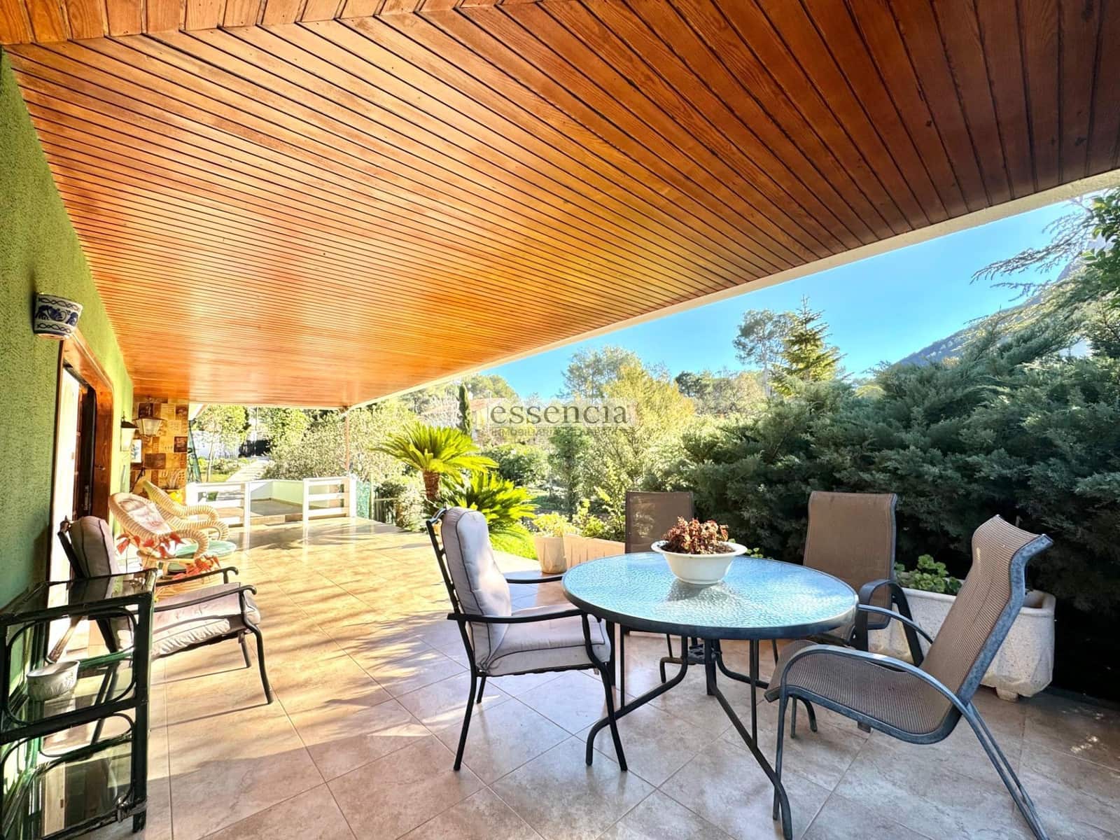 7 soveværelse Villa til salg i La Drova med swimmingpool garage - € 569.000 (Ref: 8743623)