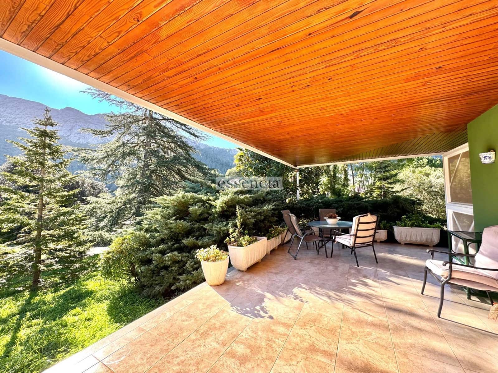 7 soveværelse Villa til salg i La Drova med swimmingpool garage - € 569.000 (Ref: 8743623)