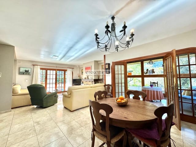 7 soverom Villa til salgs i La Drova, Barx med svømmebasseng garasje - € 569 000 (Ref: 8743623)