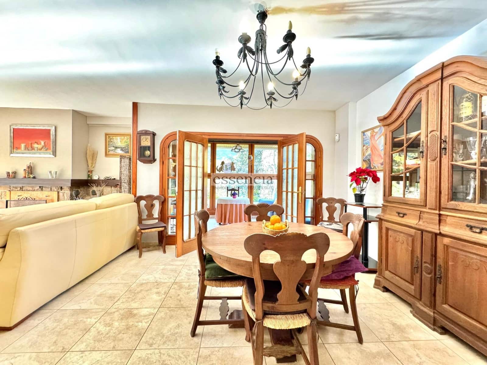 7 soveværelse Villa til salg i La Drova med swimmingpool garage - € 569.000 (Ref: 8743623)