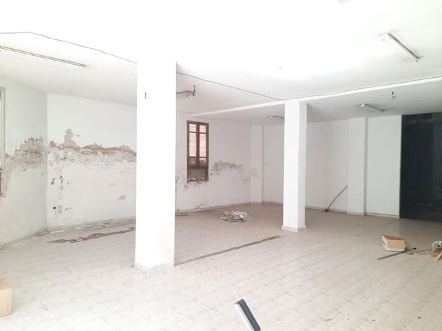 Commercial for sale in Gandia - € 129,990 (Ref: 8847687)