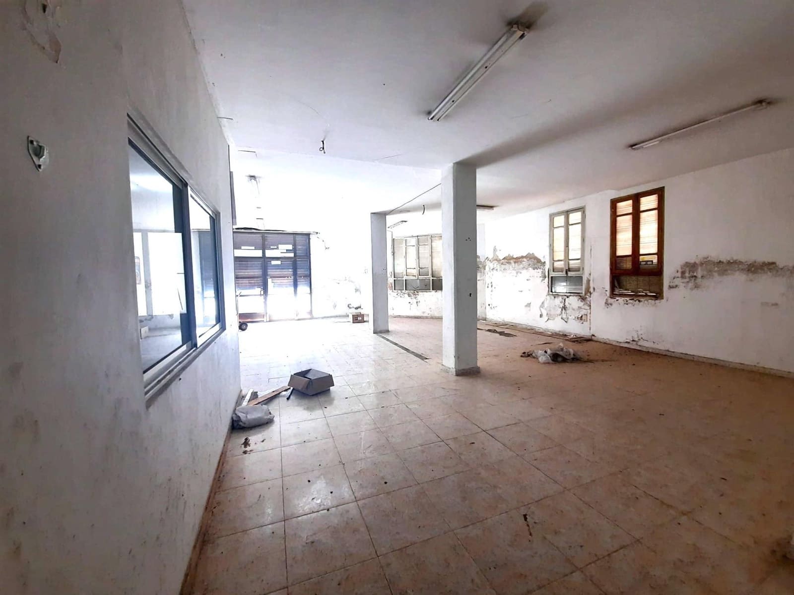 Kommersiell till salu i Gandia - 129 990 € (Ref: 8847687)