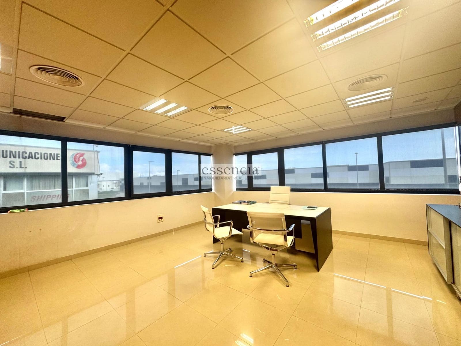 Bedrift til salgs i Gandia med garasje - € 780 000 (Ref: 8859634)