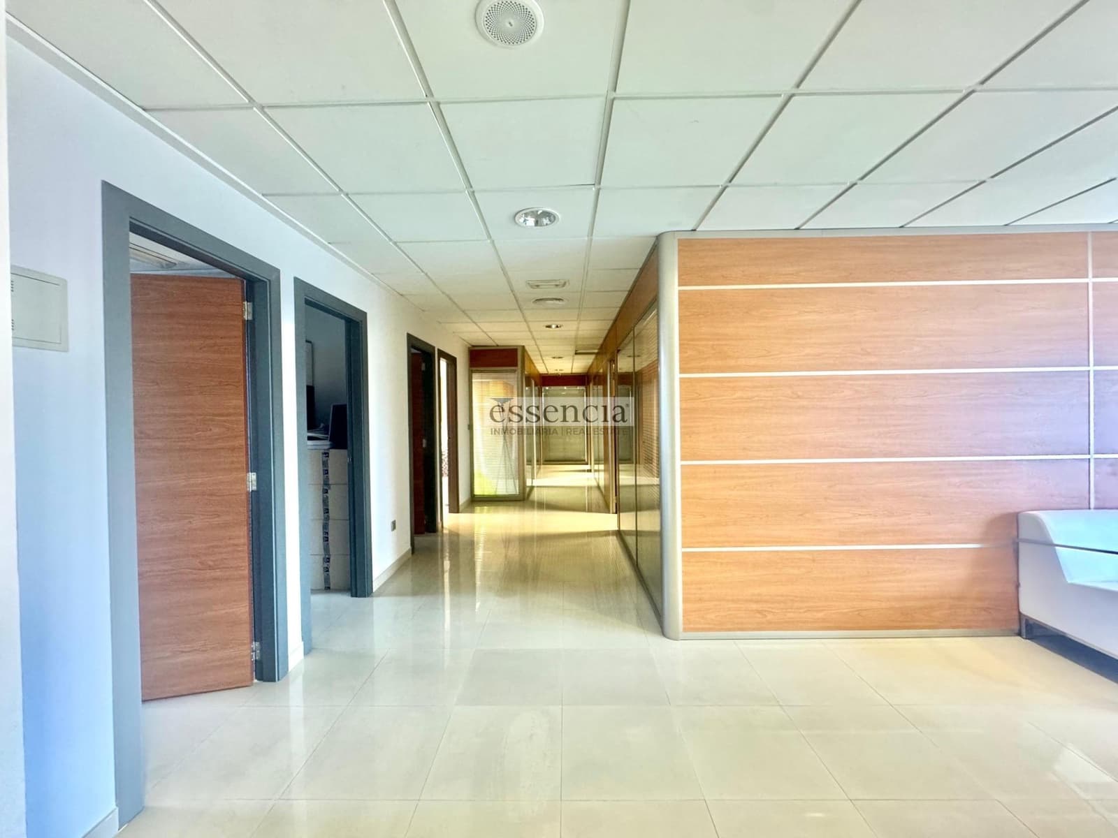 Bedrift til salgs i Gandia med garasje - € 780 000 (Ref: 8859634)